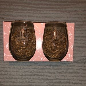 Set of 2 His & Hers Stemless Wine Glasses - New